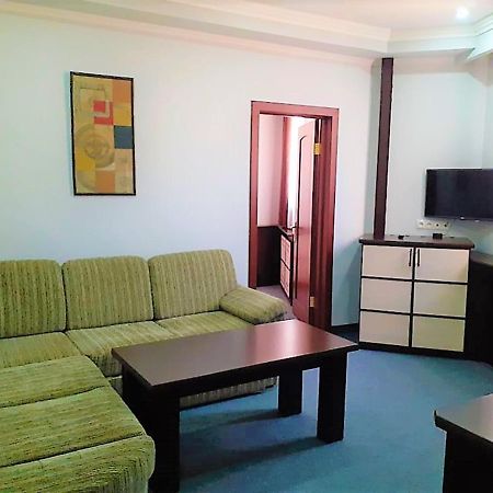 Ddd Hotel Yerevan Ngoại thất bức ảnh